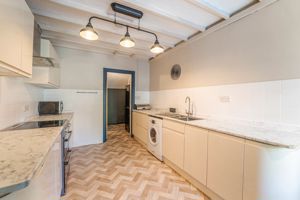 Photo 11- click for photo gallery